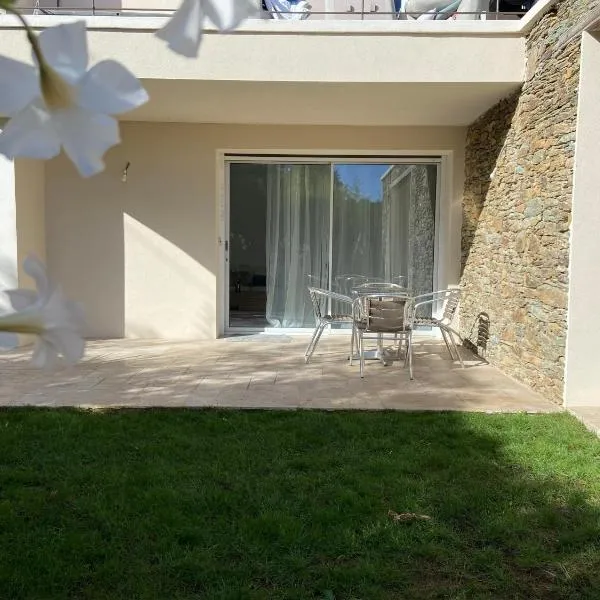 Casa Laura, מלון בסרביון