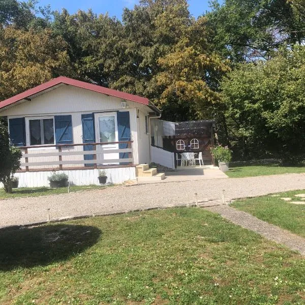 Le Petit Chalet, hotel v destinaci La Châtelaine