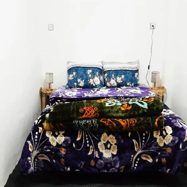 Sidi Bouzid Guesthouse, hotel en Safí