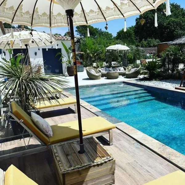 Amoremio, hotel sa Peypin