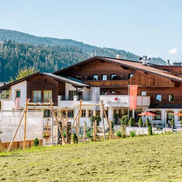 Das Hopfgarten Familotel Tirol, hotel v destinaci Hopfgarten im Brixental