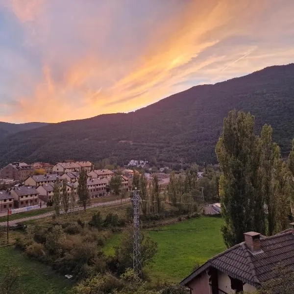 El Hechizo de Biescas – hotel w mieście Biescas