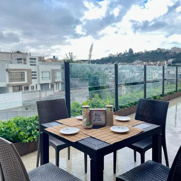 Departamento con jacuzzi, balcón, lavadora y garage, hotel v destinaci Ambato