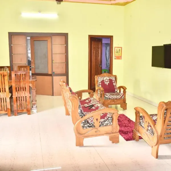 Sri Annamalaiyar Guest House, hotel v destinaci Tiruvannamalai