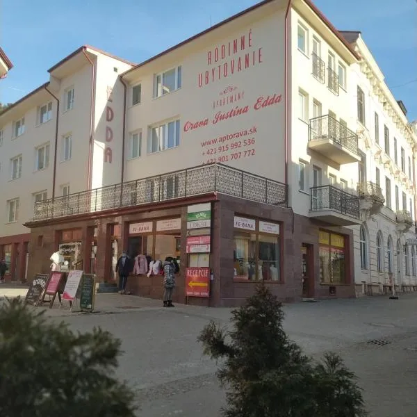 Apartmány ORAVA-EDDA: Trenčianske Teplice şehrinde bir otel
