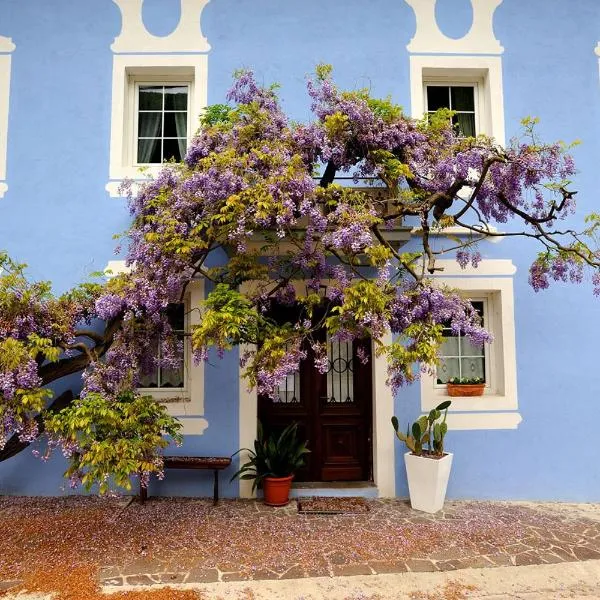 The Blue House, hotel in Tolmin