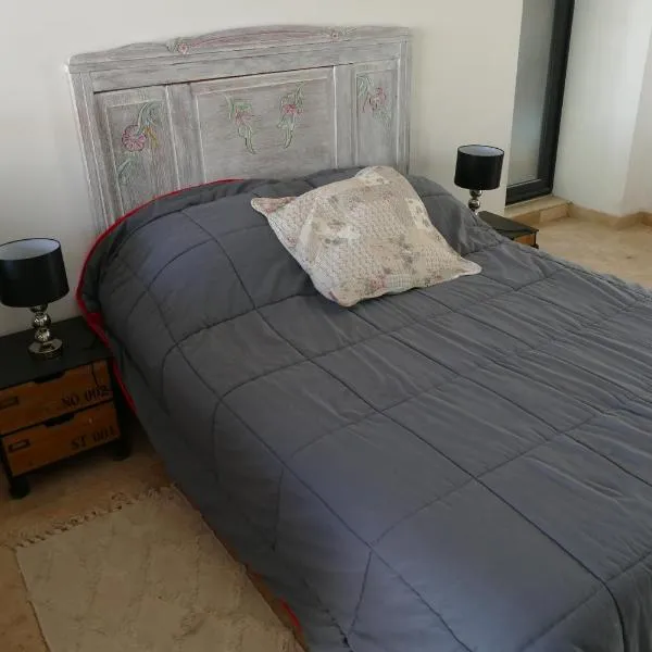 Au coeur des landes, hotel v destinaci Carneville