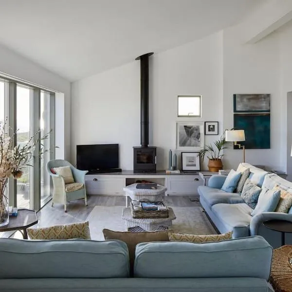 Selsey में, होटल Stunning architect designed beachfront property