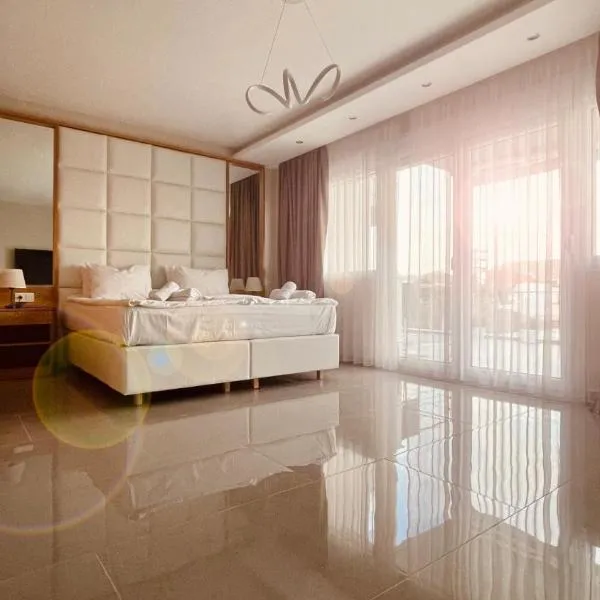 Lili's & Maxi's Apartments, hotel v destinácii Néa Péramos