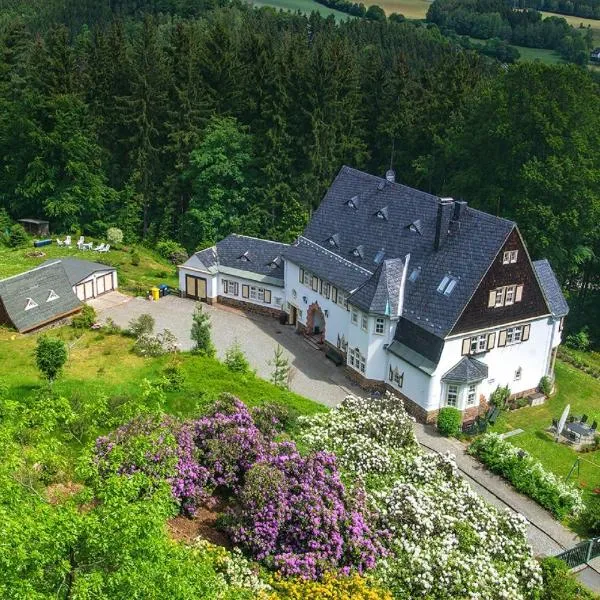 Ferienwohnungen im Landhaus Wiesenbad, מלון בThermalbad Wiesenbad