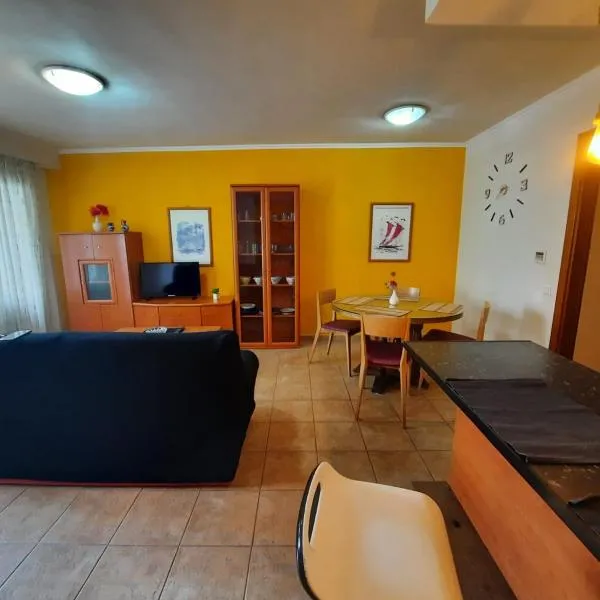 Costa Apartment, hotel i Salou