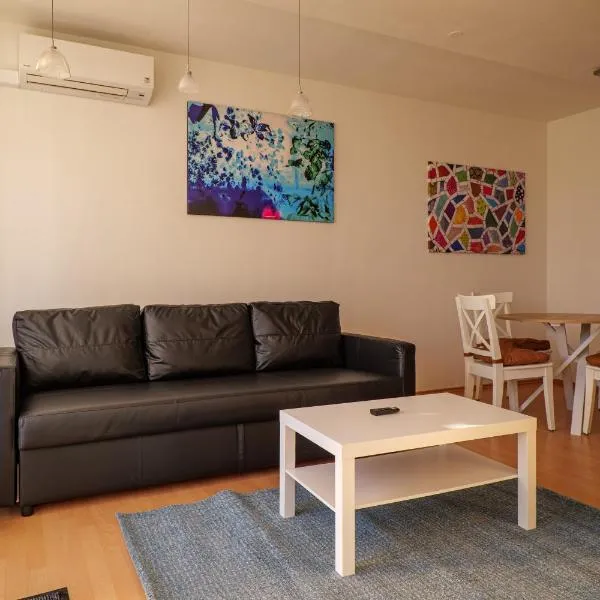 Flataid Apartments Ludersdorf - voll ausgestattet mit Parkplatz, hotel v destinaci Ludersdorf