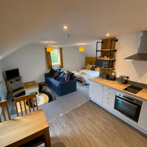 Modern studio apartment set beneath the black mountains A stones throw from the offas dyke path, hotel v destinaci Clodock