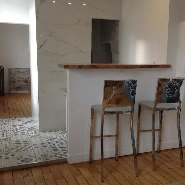 Appartement 2 pièces, hotel in Asnières-sur-Seine