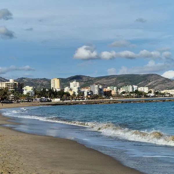 Stunning sea vistas by the beach, hotel in Benicàssim
