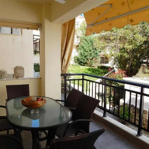 Tzelepis House in Nea Skioni, Hotel in Nea Skioni