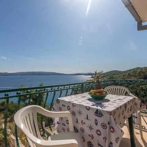 Apartments Oaza, hotel en Stomorska