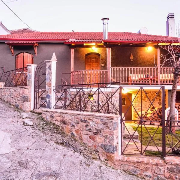 Capris Rustic Ηouse with Mountain View, hotel in Feneos