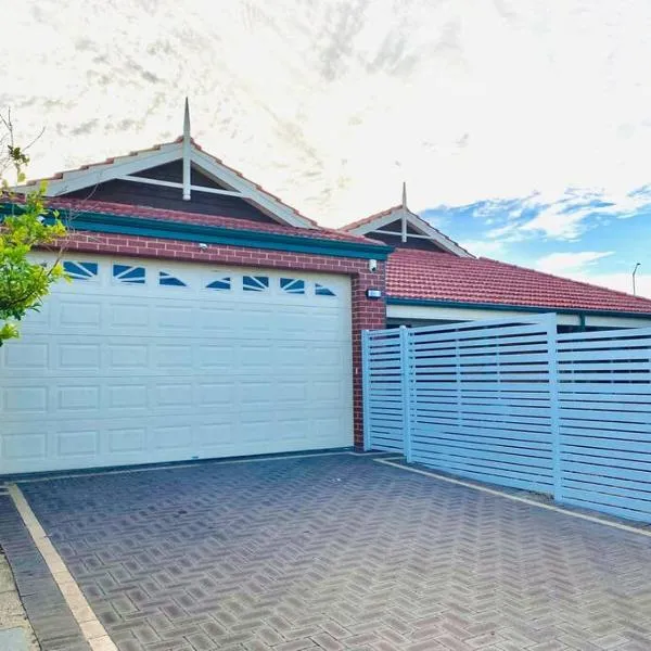 Falcon Estuary Escape, hotel in Wannanup