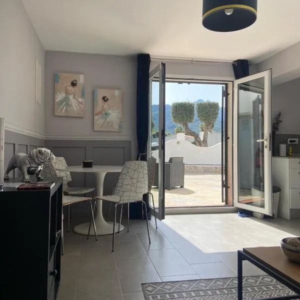 Lovely Apartment Orba Alicante, hotel di Orba