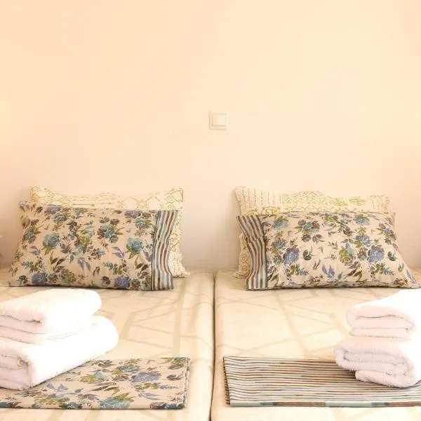 Serenity Villa in the largest bay of Thassos, hotel din Skala Potamia