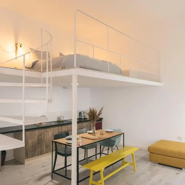 Sun&Moon Ohridlake Apartments, hotel in Pogradec
