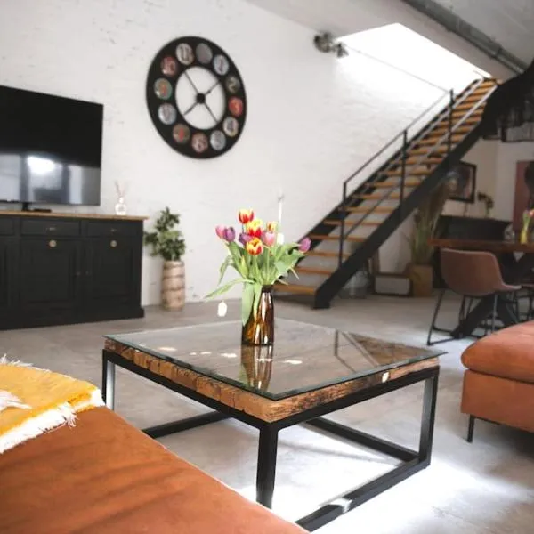 Beautiful Design 2 BR Loft, hotel a Mertert