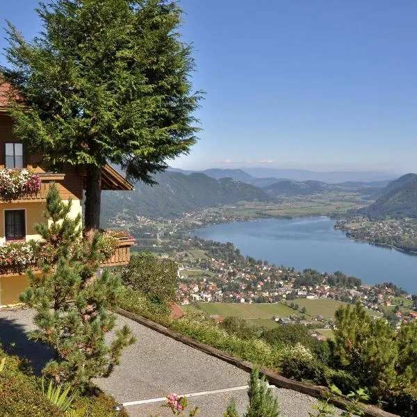 Mathiasl Panorama Ferienwohnungen, hotel v destinácii Bodensdorf