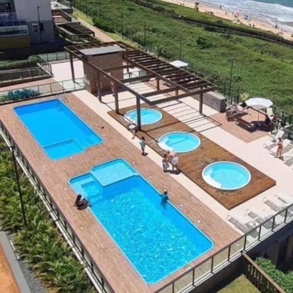 Resort Apto Frente Mar: Barra Velha'da bir otel
