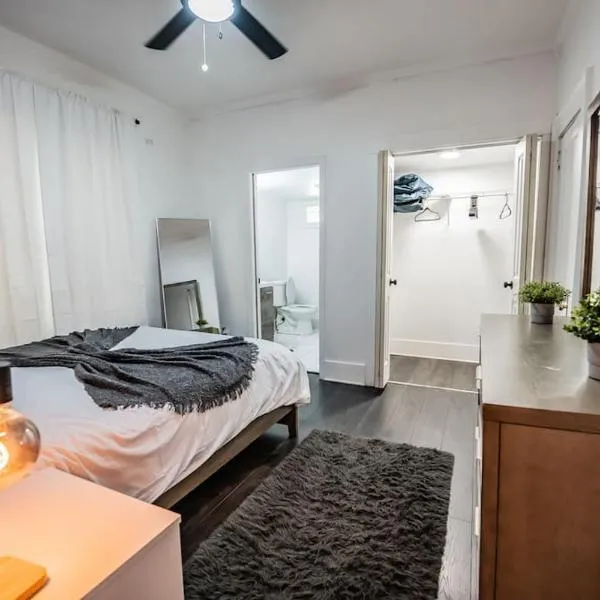 Humble Bungalow 3 Miles DT, hotel en Atlanta