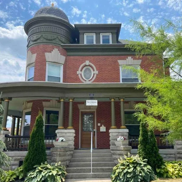 The Victorian Guesthouse, hotel di Delphos