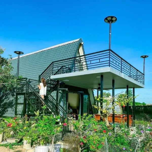 Homestay Á Âu Family, hotel v destinaci Binh Chau