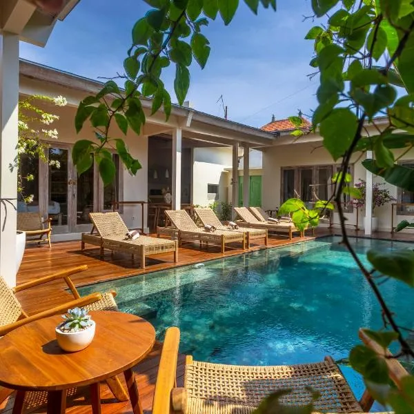 RIYURI GUESTHOUSE, hotel in Tumbak Bayuh