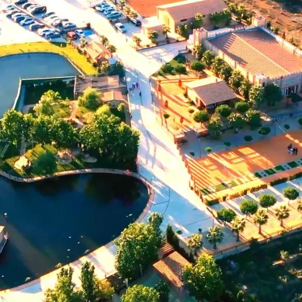 Complejo Rural La Paloma, hotel u gradu Arroyo de la Luz