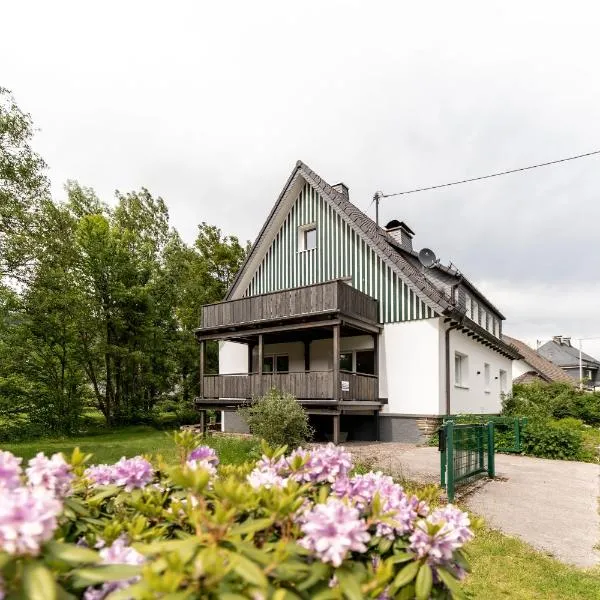 Ferienwohnung Haus An der Lenne, hotel u gradu Leneštat