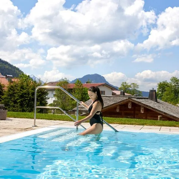 Alpin Lodges - Moderne Appartements mit Zugang zu 3000 qm SPA Panoramahotel Oberjoch, hotel i Bad Hindelang