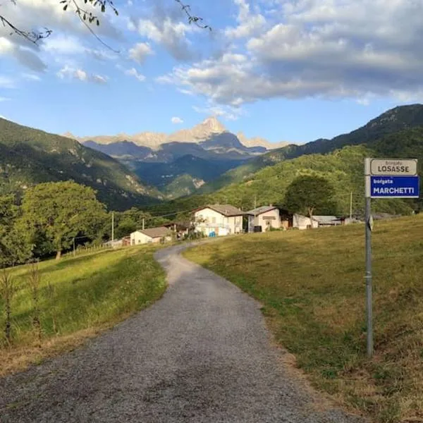 Casa Losasse, Hotel in Paesana