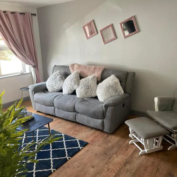 Apartment in milltown, hotel en Tuam