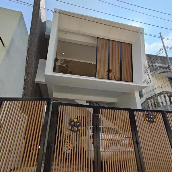 Nivas Hill View Homestay, hotel v destinaci Tiruvannamalai