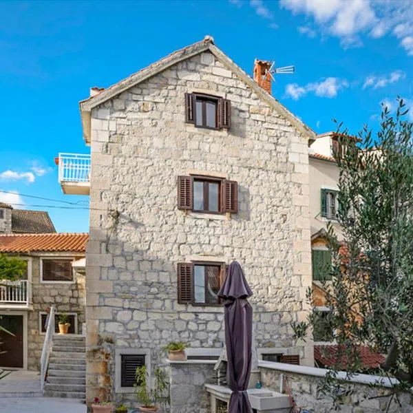 Apartments F&A, hotel in Split