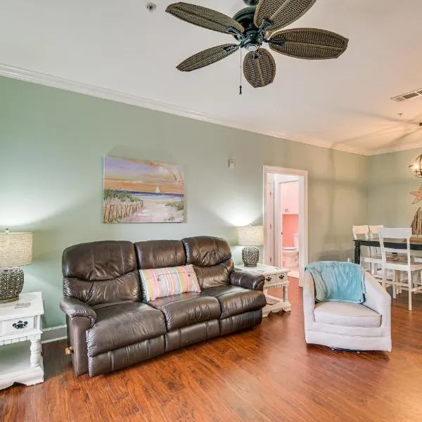 Foley Condo w/ Pool Access: 10 Mi to Gulf Shores!, hotel di Foley