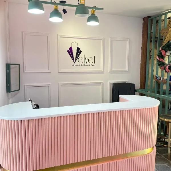 Velvet Hostal La novena, hotel in Santa Ana