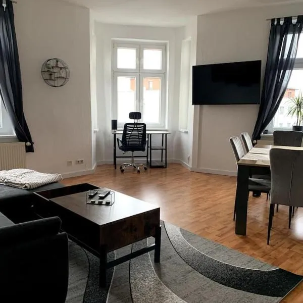 Moderne Wohnung nahe Bahnhof und dem Goitzschesee, hotel in Bitterfeld