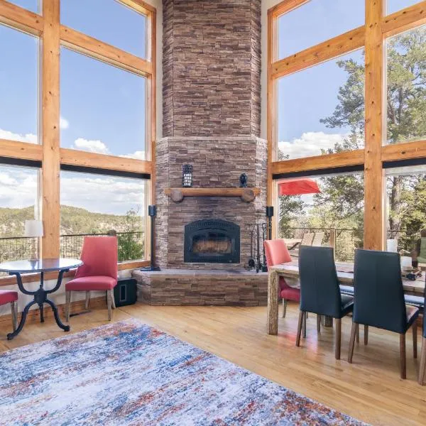 Rustic Pine- Secluded Mountain Retreat Near Zion National Park, hotel v destinaci Orderville