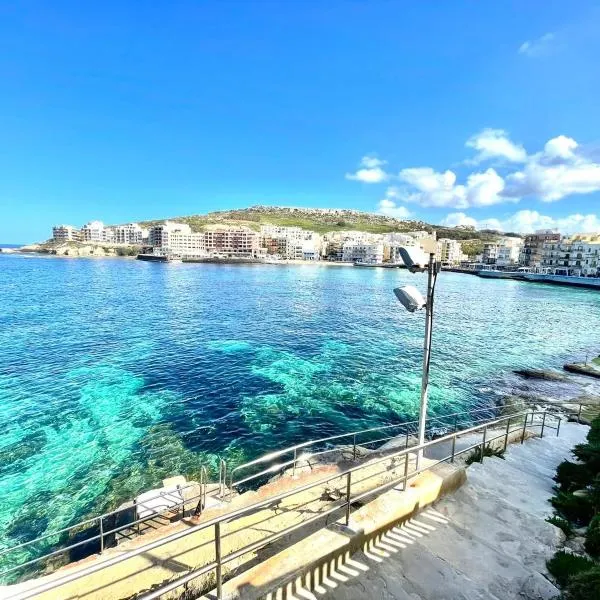 Sea Salt - Seafront Maisonette, hótel í Żebbuġ