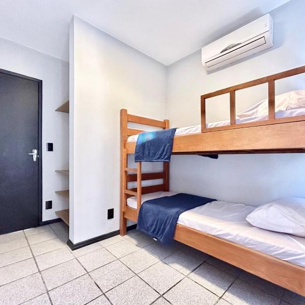 003 - Apartamento com 2 dormitórios na praia de Bombas - Foto 2