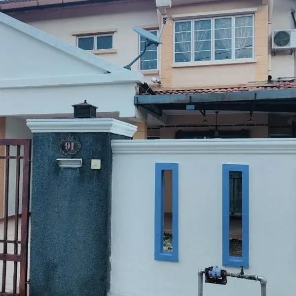 Eing's Homestay - Muslim And Mahram Only, hotell sihtkohas Kajang