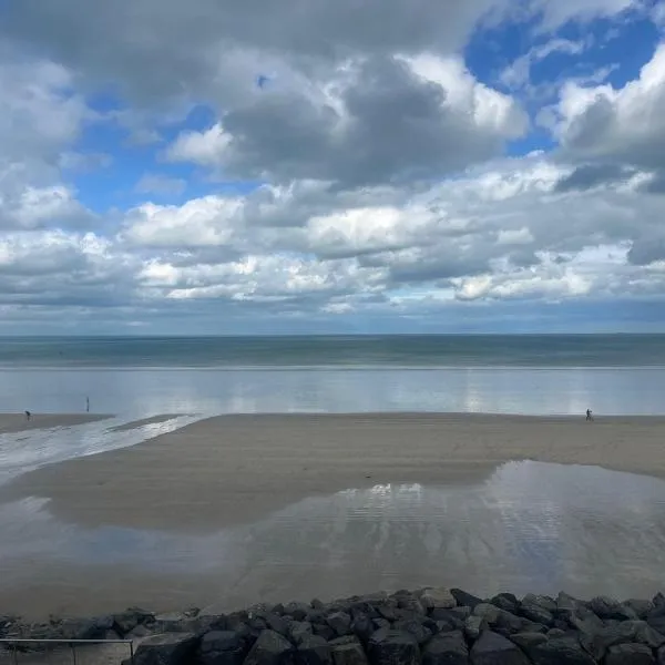 Les pieds dans l'eau, Hotel in Plérin