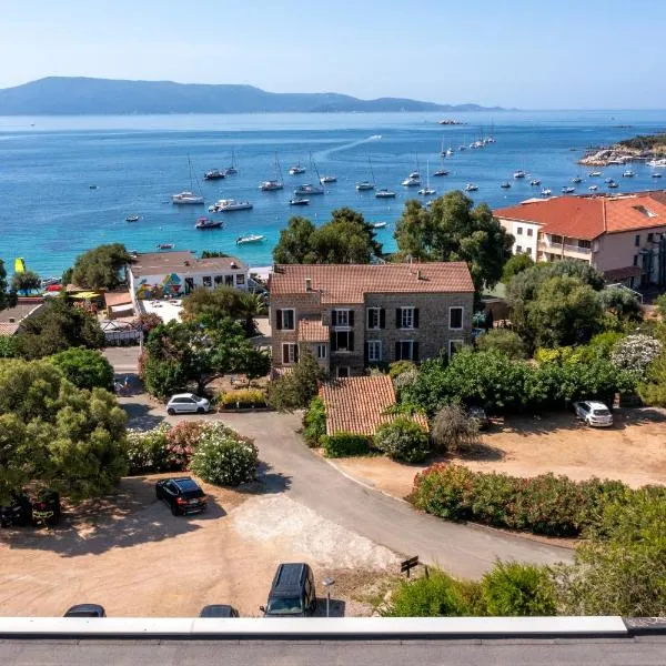 Hotel Les Eucalyptus, hotel v destinaci Porto Pollo