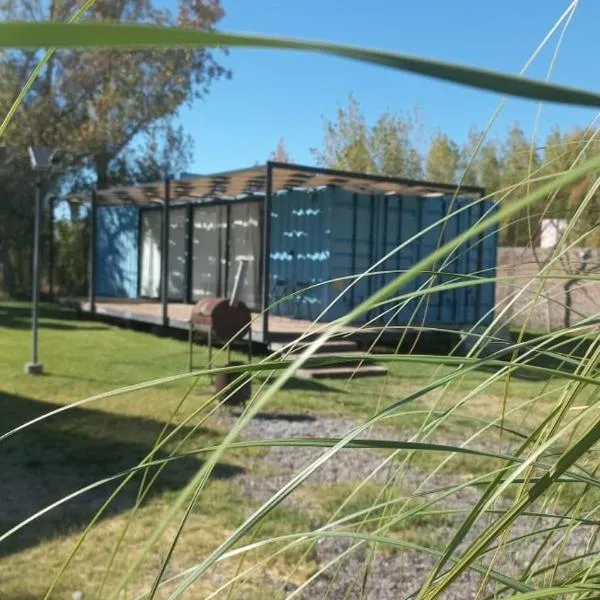 Cubil Azul. Casa conteiner 2 dormitorios、ヘネラル・ロカのホテル